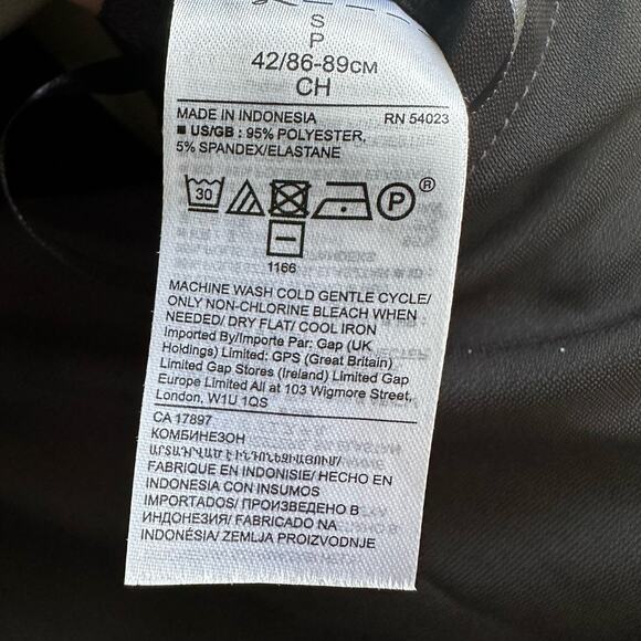 Banana Republic Tie-Front Cropped Jumpsuit Black - Picture 9 of 9